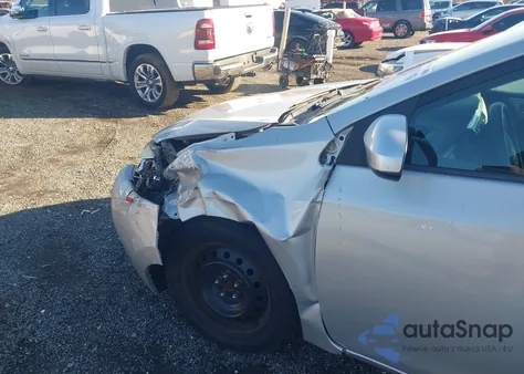 2015 Toyota Corolla Le z USA, uszkodzony, nr VIN 2T1BURHE4FC317473